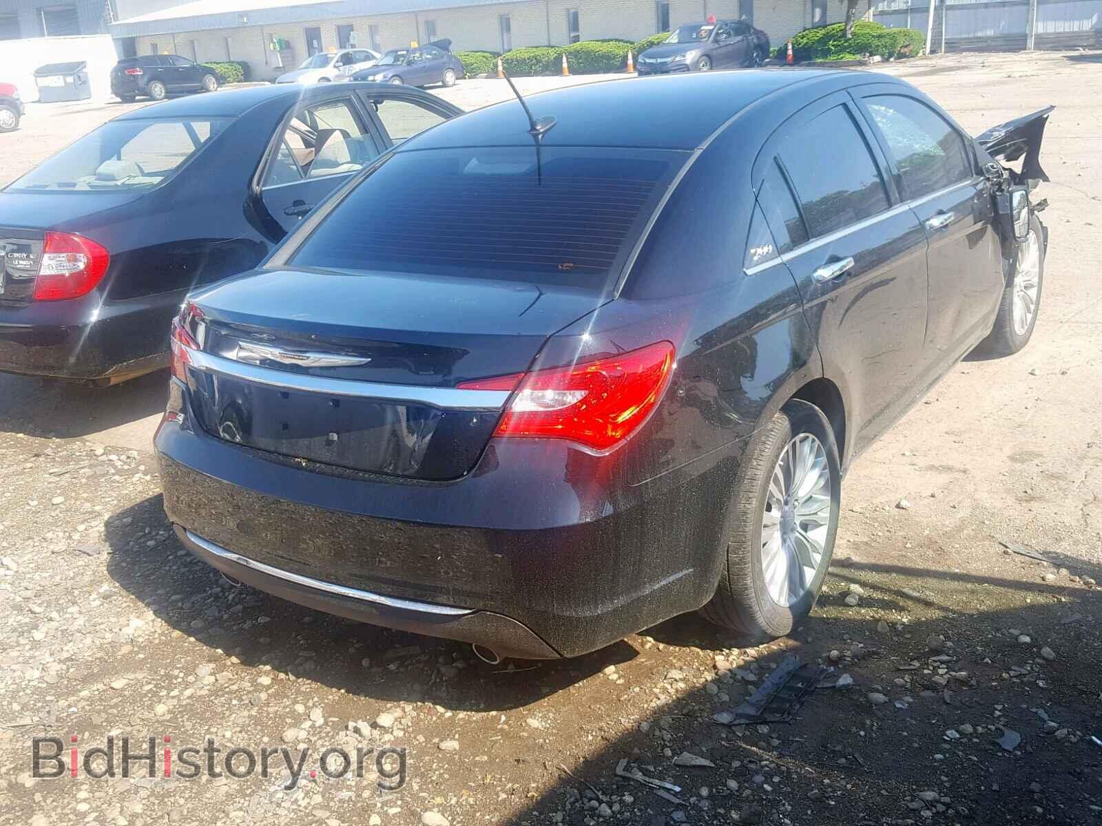 2013 CHRYSLER 200 - VIN: 1C3CCBCG1DN614982 - Photo 4
