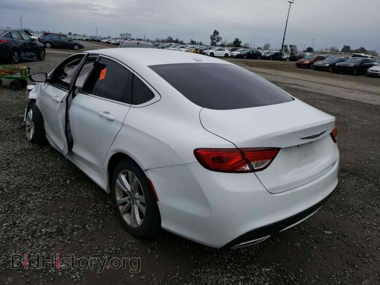 2016 CHRYSLER 200 - VIN: 1C3CCCAG2GN101379 - Фото 2