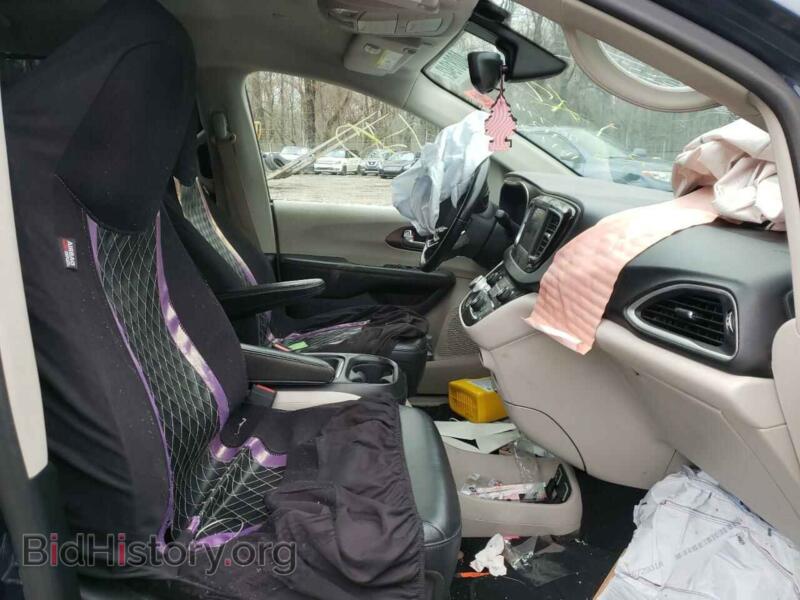2018 Chrysler PACIFICA (VIN 2C4RC1BG5JR142821) — photo 5 of 10