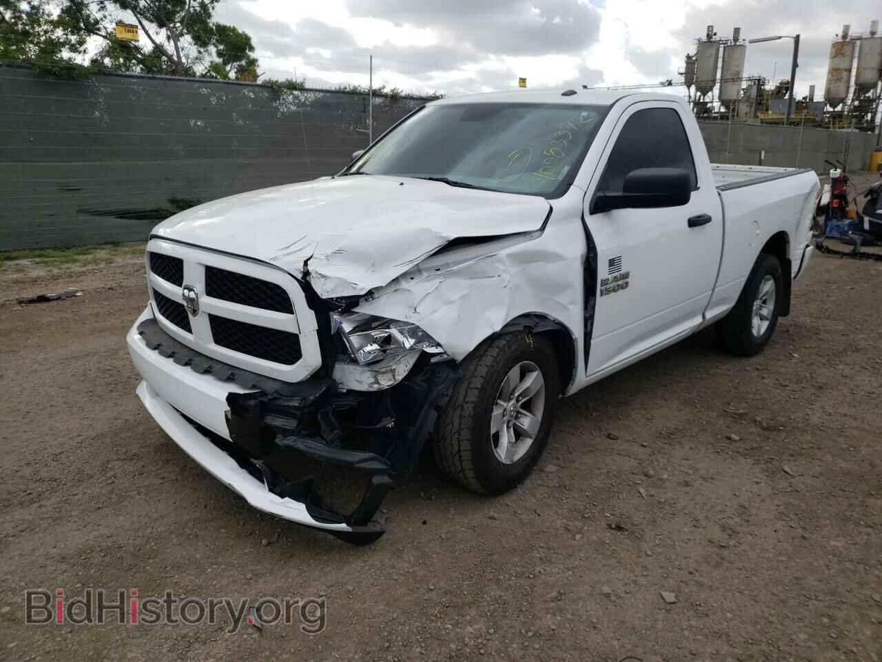 2017 RAM 1500 - VIN: 3C6JR6AG7HG640228 - Фото 2