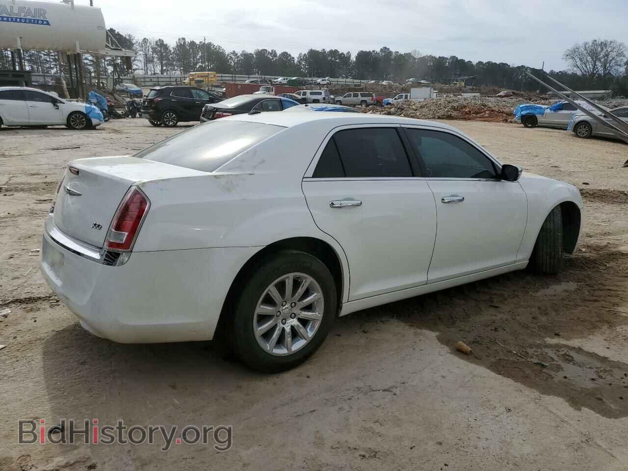 2011 CHRYSLER 300 - VIN: 2C3CA5CG2BH583030 - Фото 3