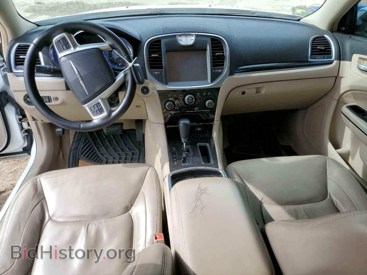 2011 CHRYSLER 300 - VIN: 2C3CA5CG2BH583030 - Фото 8