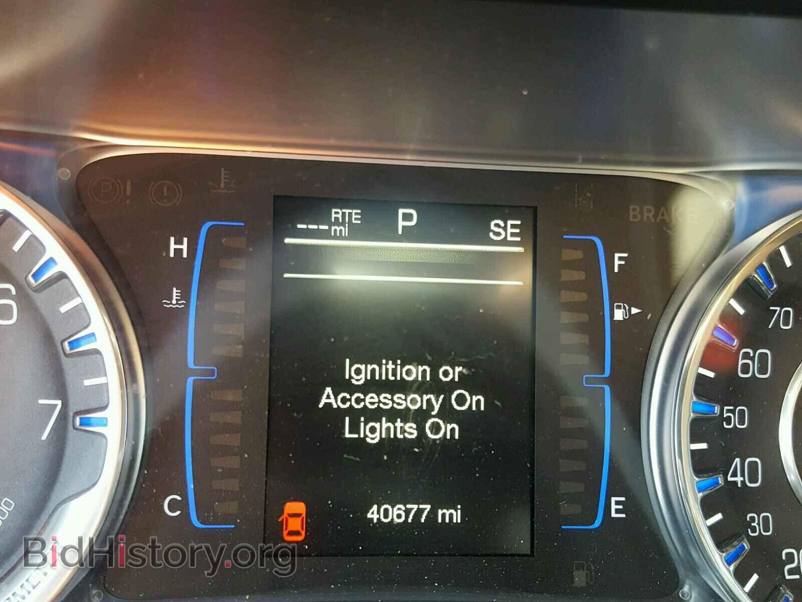 2016 CHRYSLER 200 - VIN: 1C3CCCAB9GN175712 - Фото 8