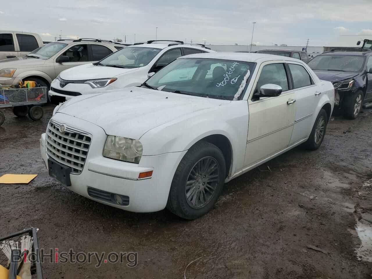 Photo 2C3CA5CV5AH325808 - CHRYSLER 300 2010