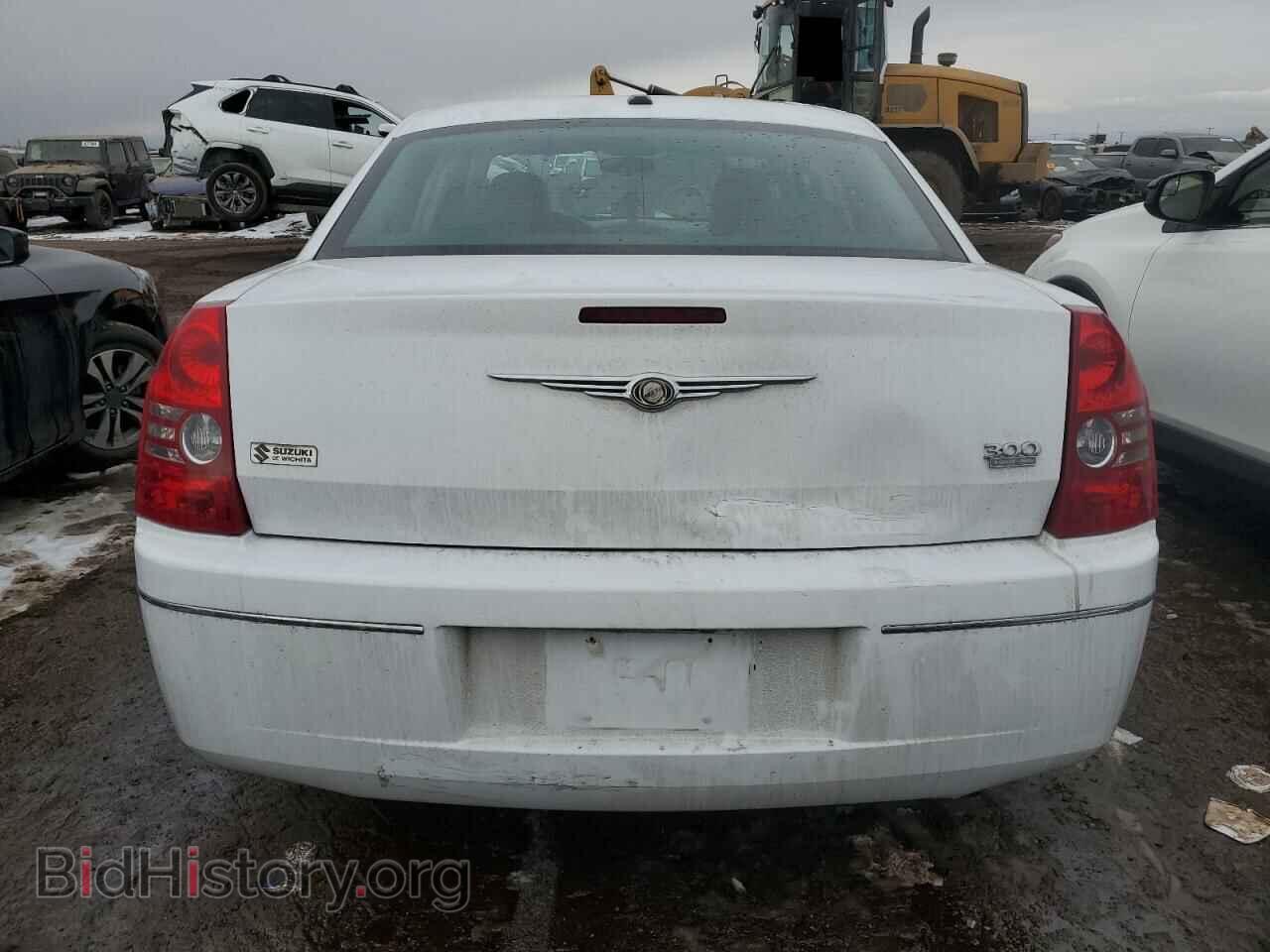 2010 CHRYSLER 300 - VIN: 2C3CA5CV5AH325808 - Фото 6