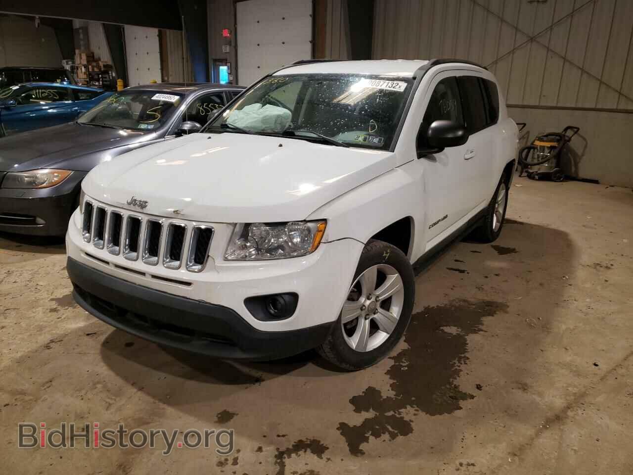 2011 JEEP COMPASS - VIN: 1J4NF1FB8BD282672 - Photo 2