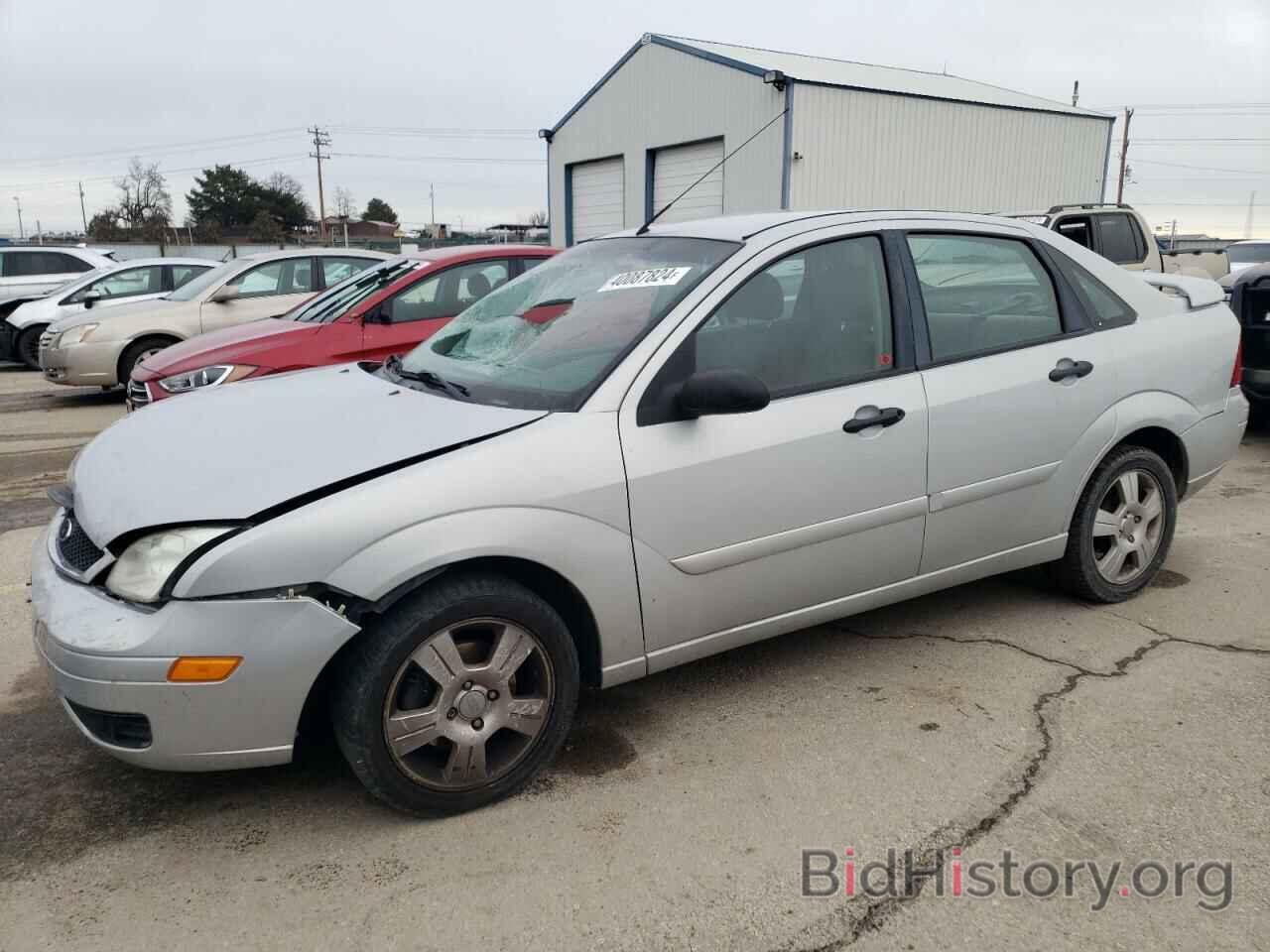 Photo 1FAFP34N47W306175 - FORD FOCUS 2007