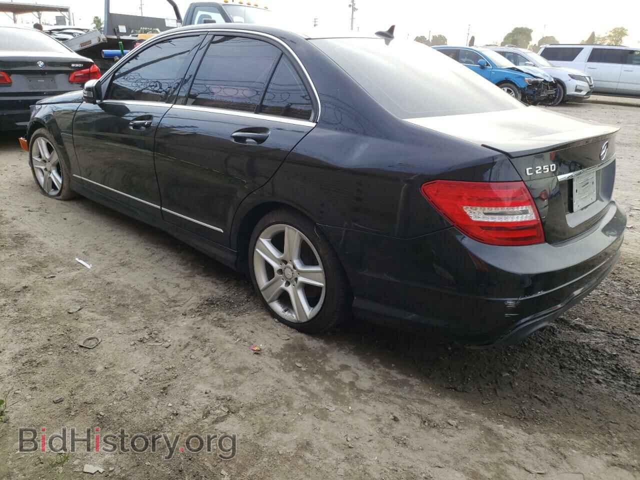 2013 MERCEDES-BENZ C-CLASS - VIN: WDDGF4HB5DR280435 - Фото 2