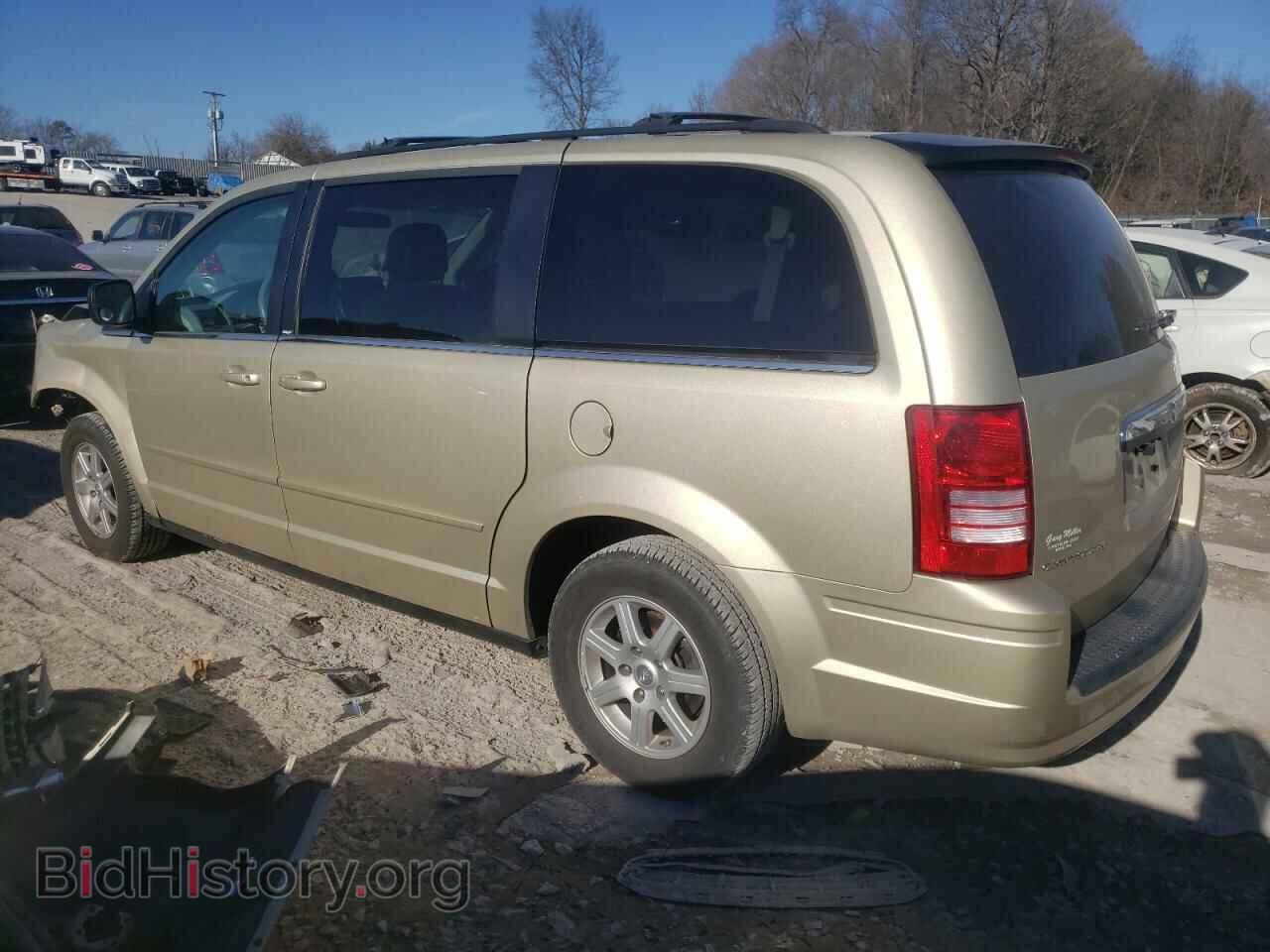 2010 CHRYSLER MINIVAN - VIN: 2A4RR2D16AR464147 - Фото 2