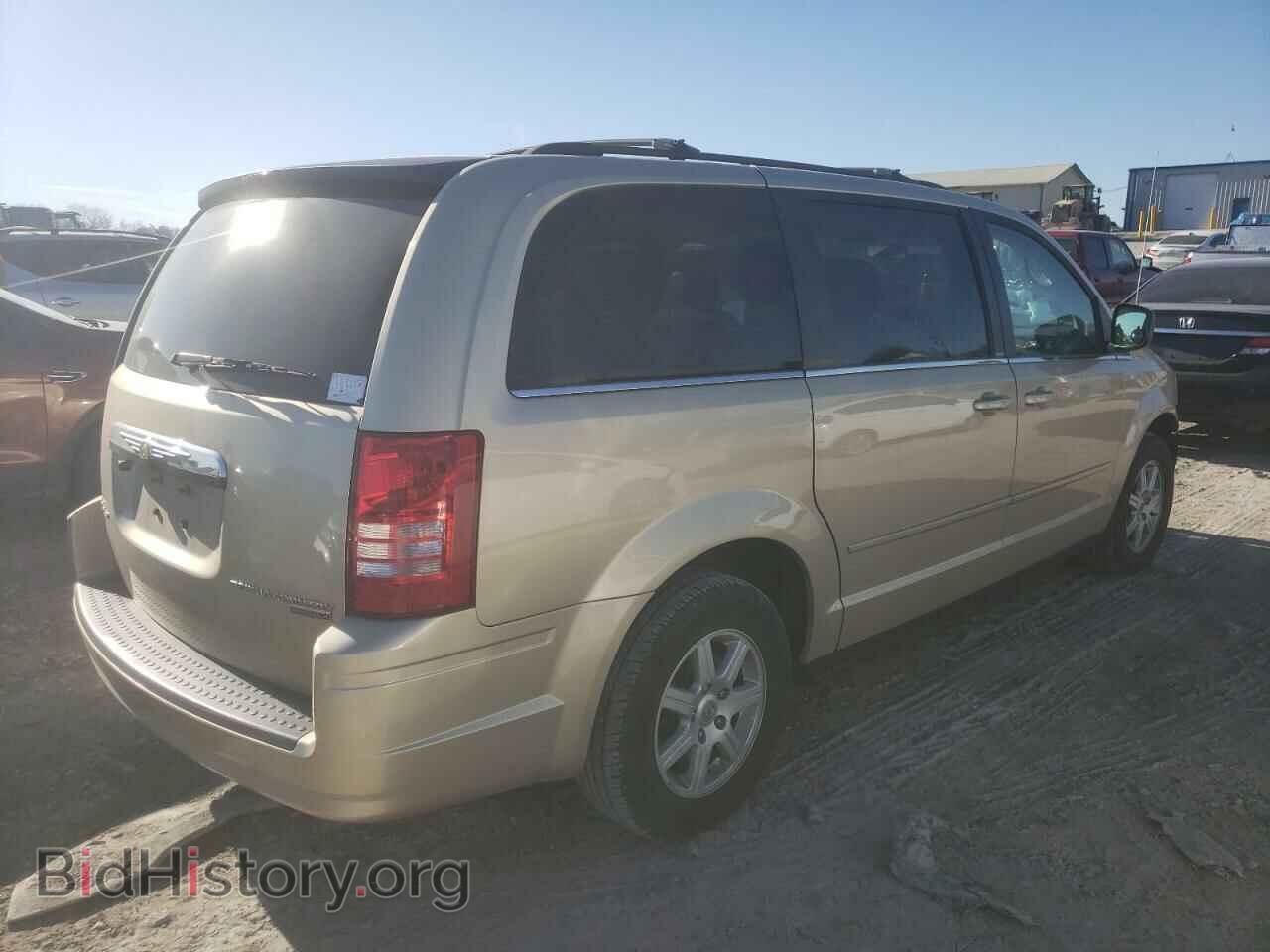 2010 CHRYSLER MINIVAN - VIN: 2A4RR2D16AR464147 - Фото 3