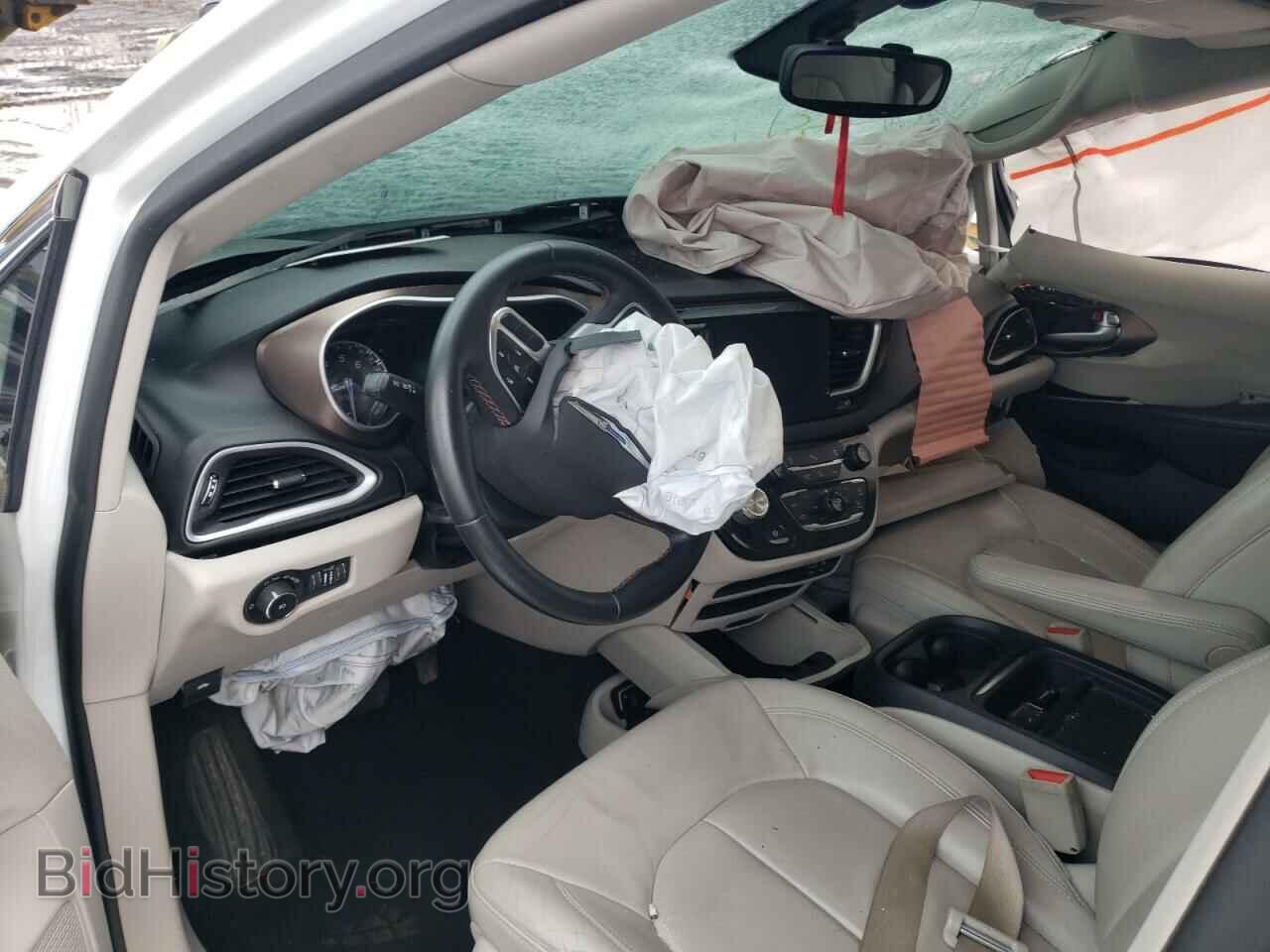 2017 CHRYSLER PACIFICA - VIN: 2C4RC1BGXHR752093 - Фото 8
