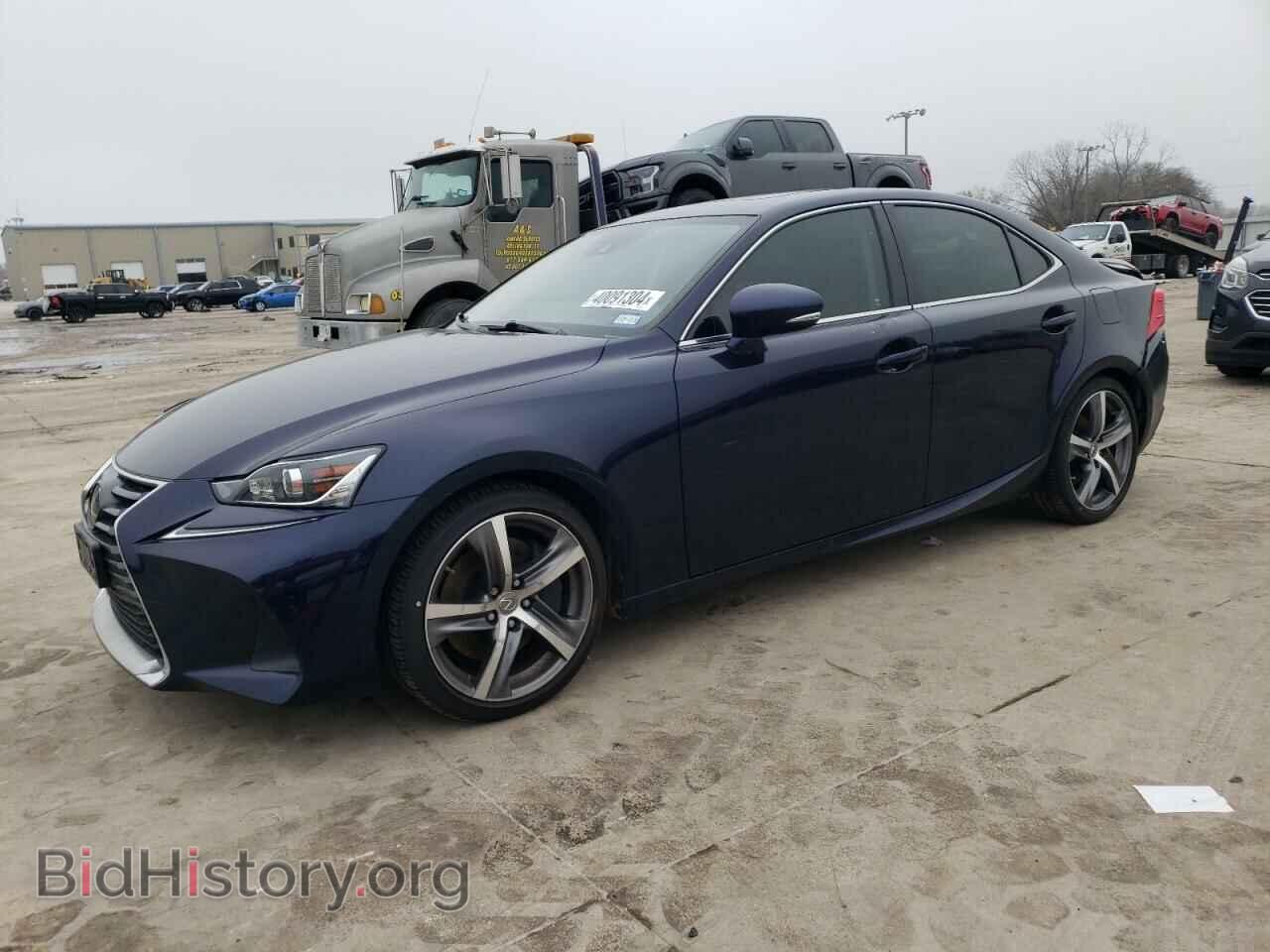 Photo JTHBA1D26J5066384 - LEXUS IS 2018