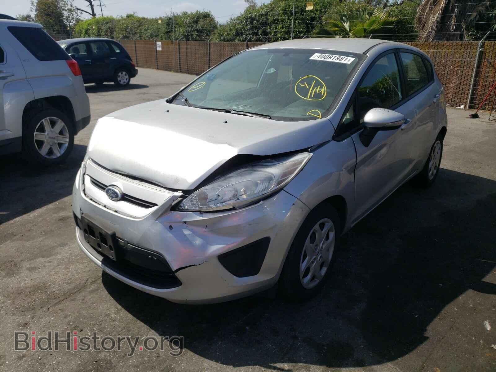 2013 FORD FIESTA - VIN: 3FADP4EJ2DM226586 - Фото 2