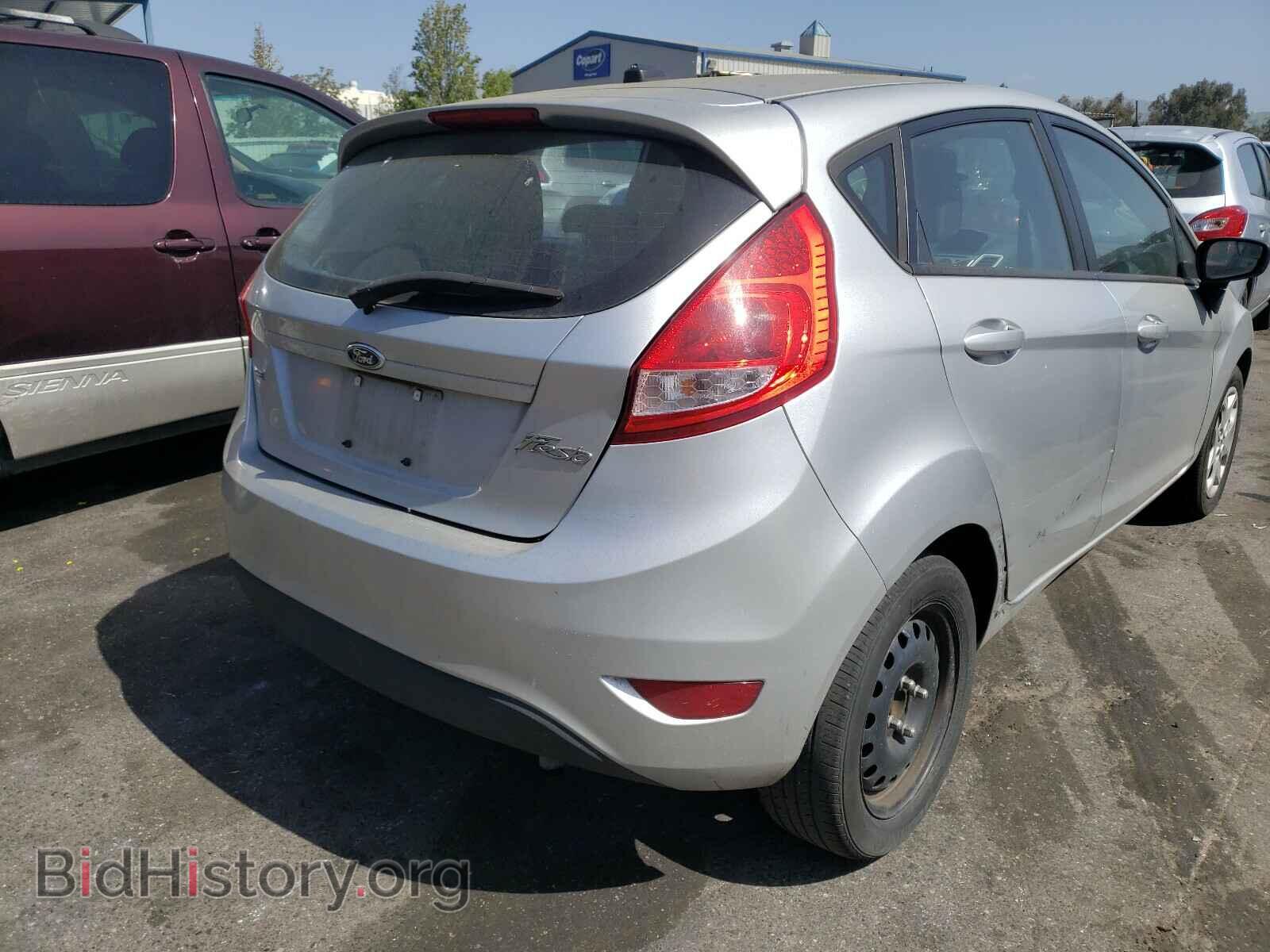 2013 FORD FIESTA - VIN: 3FADP4EJ2DM226586 - Фото 4