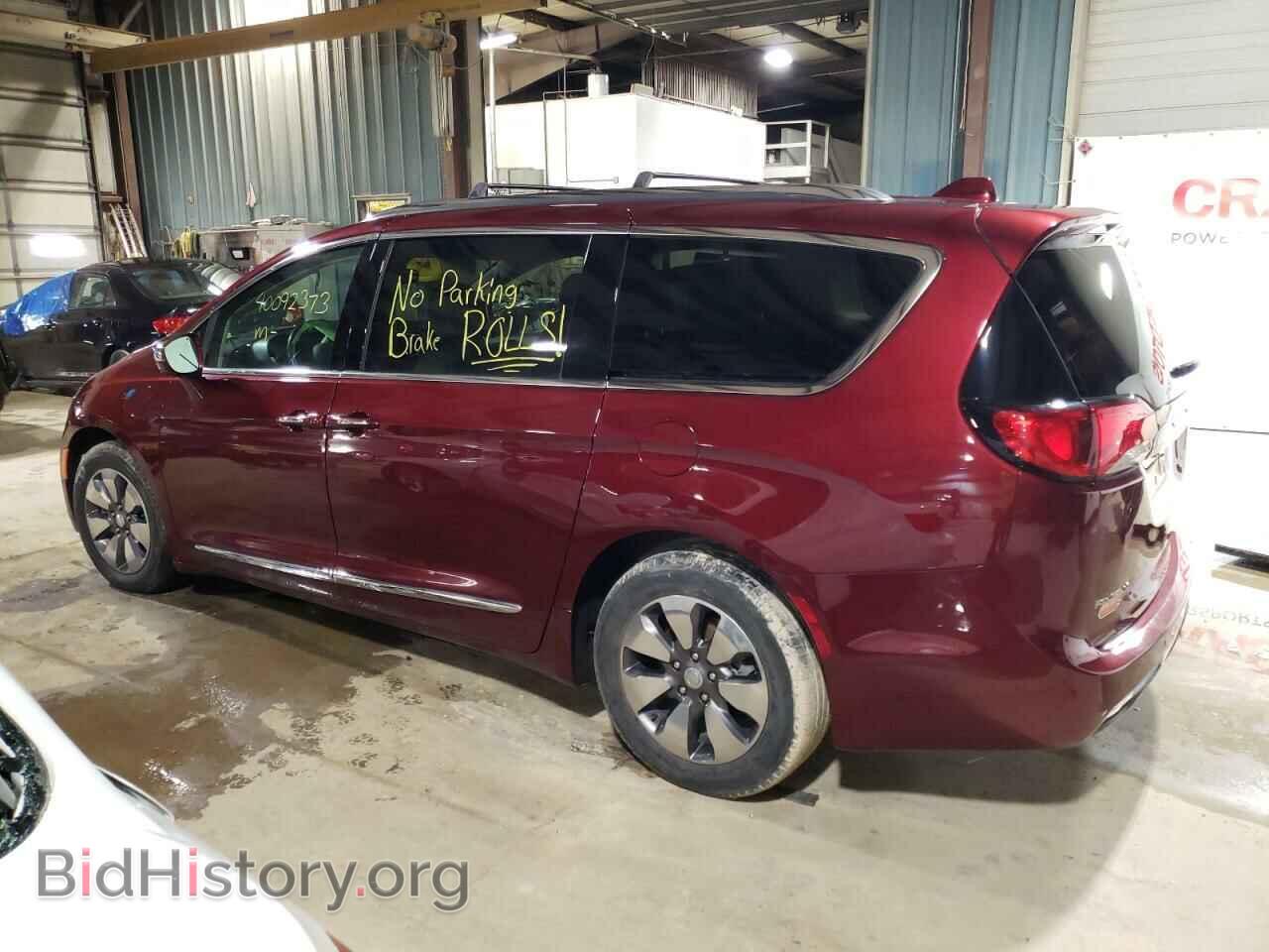 2017 CHRYSLER PACIFICA - VIN: 2C4RC1N79HR677138 - Photo 2