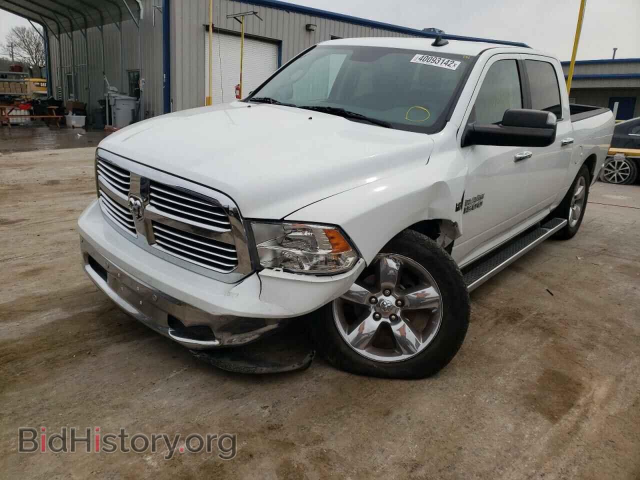2017 RAM 1500 - VIN: 3C6RR7LT8HG524037 - Фото 2