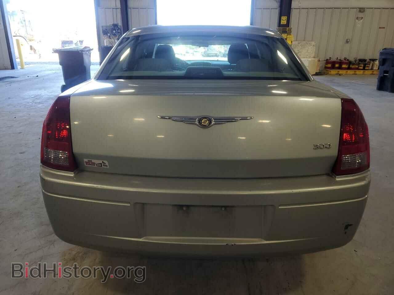 2006 CHRYSLER 300 - VIN: 2C3KA43RX6H242777 - Фото 6