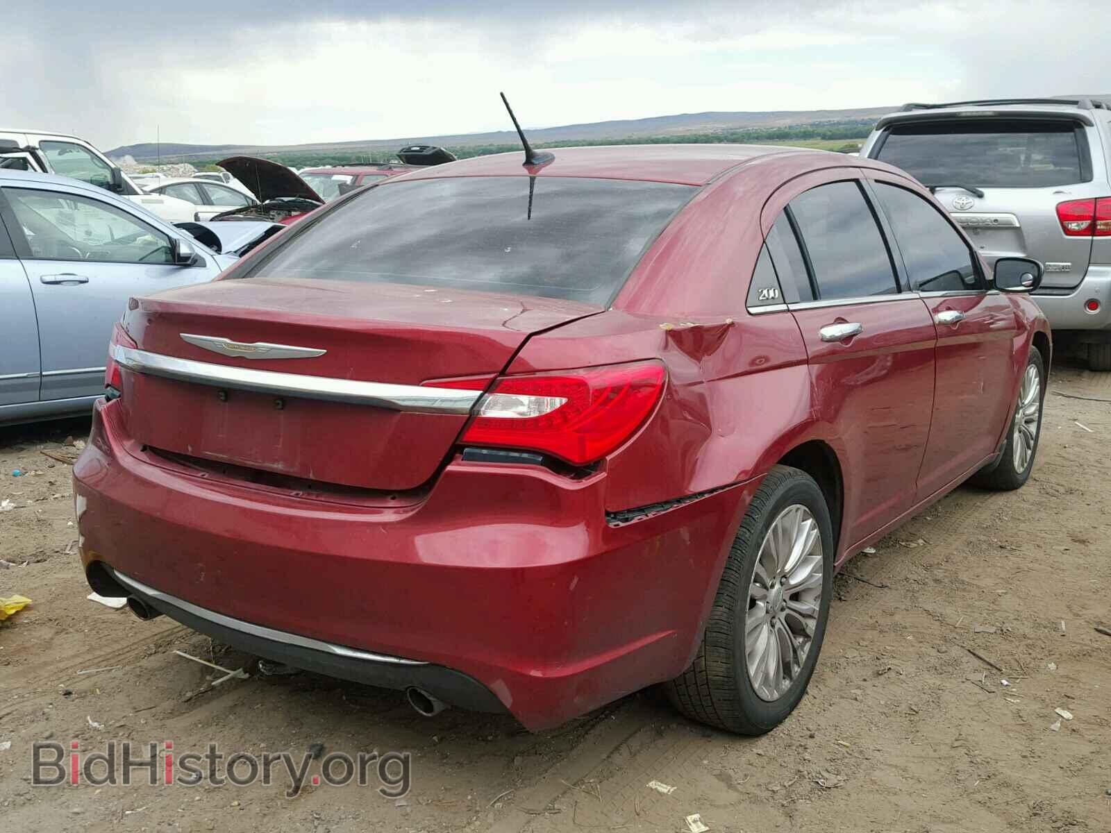 2012 CHRYSLER 200 - VIN: 1C3CCBCG2CN180358 - Фото 4