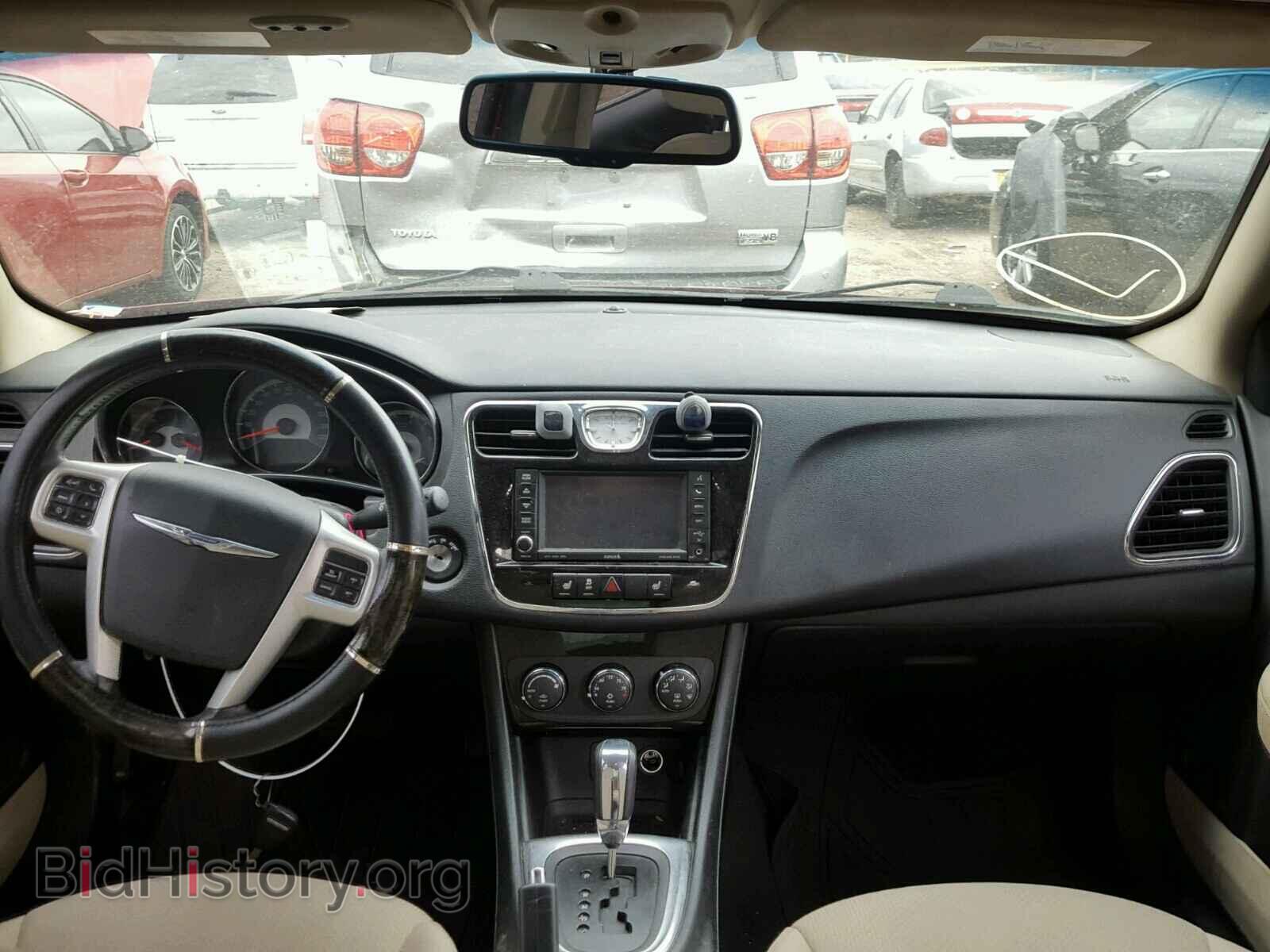 2012 CHRYSLER 200 - VIN: 1C3CCBCG2CN180358 - Фото 9