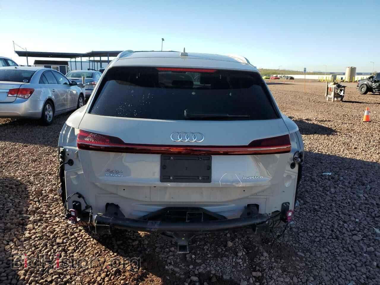 2021 AUDI E-TRON - VIN: WA1VABGE3MB027942 - Фото 6