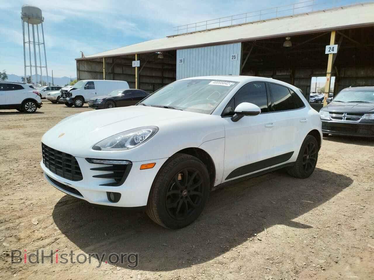 2017 PORSCHE MACAN - VIN: WP1AA2A53HLB01677 - Photo 2
