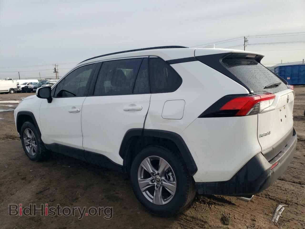 2023 TOYOTA RAV4 - VIN: JTMP1RFV4PD093417 - Фото 2