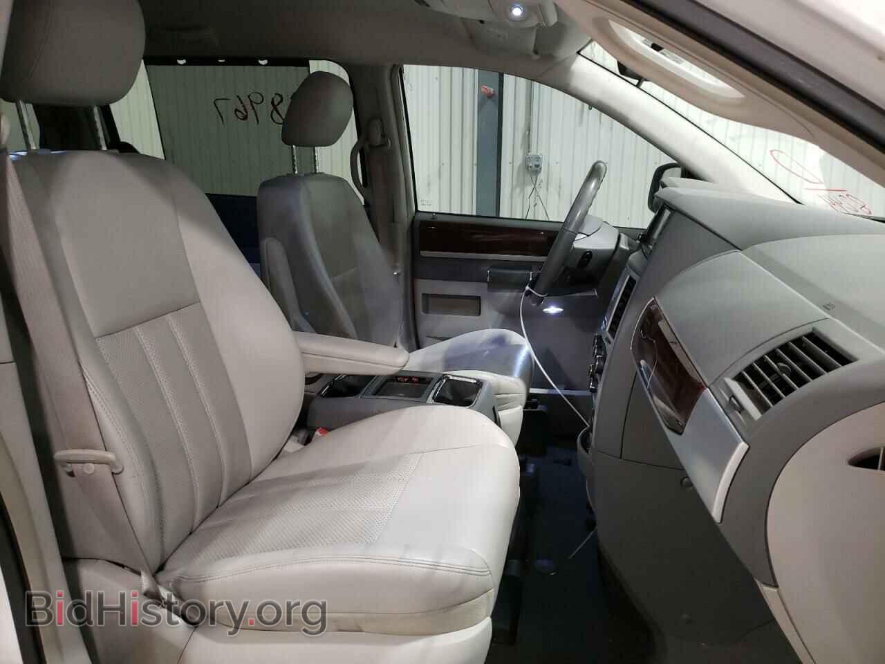 2009 CHRYSLER MINIVAN - VIN: 2A8HR54159R648244 - Фото 5