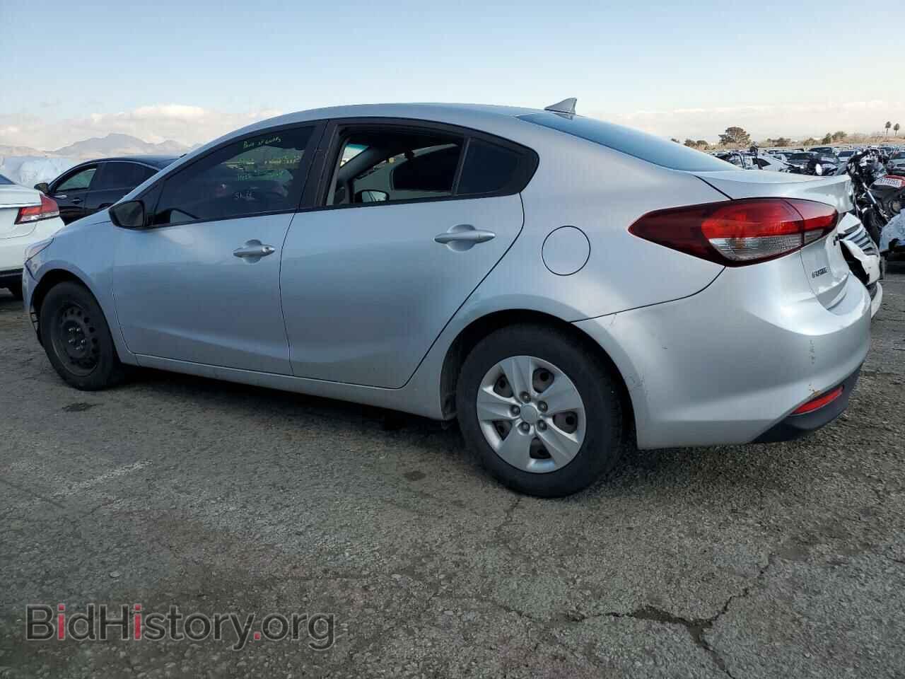 2017 KIA FORTE - VIN: 3KPFK4A79HE027773 - Фото 2