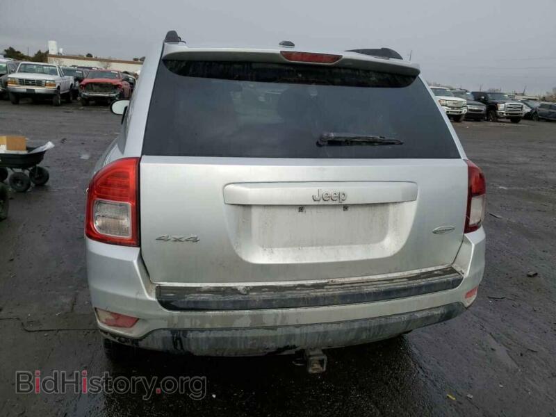 2011 Jeep COMPASS (VIN 1J4NF1FB5BD259544) — фото 6 из 13