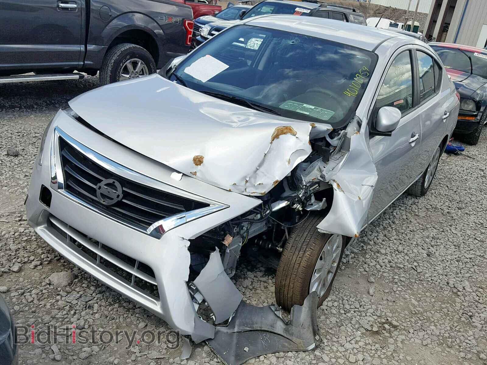 2017 NISSAN VERSA - VIN: 3N1CN7AP1HK447057 - Фото 2