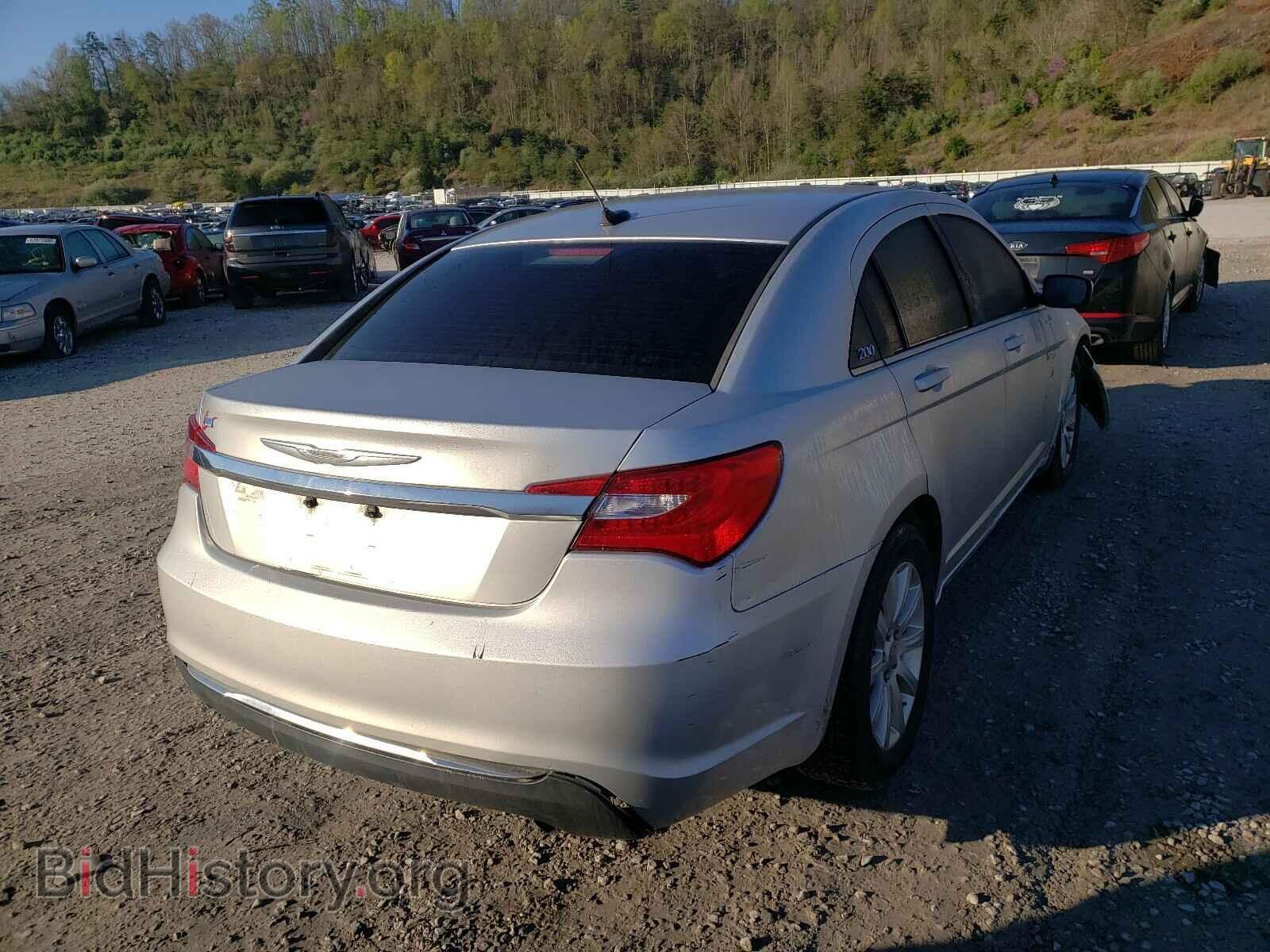 2011 CHRYSLER 200 - VIN: 1C3BC1FB6BN566009 - Фото 4