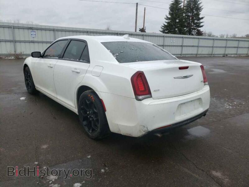 2016 Chrysler 300 (VIN 2C3CCAGG7GH100264) — фото 3 из 10