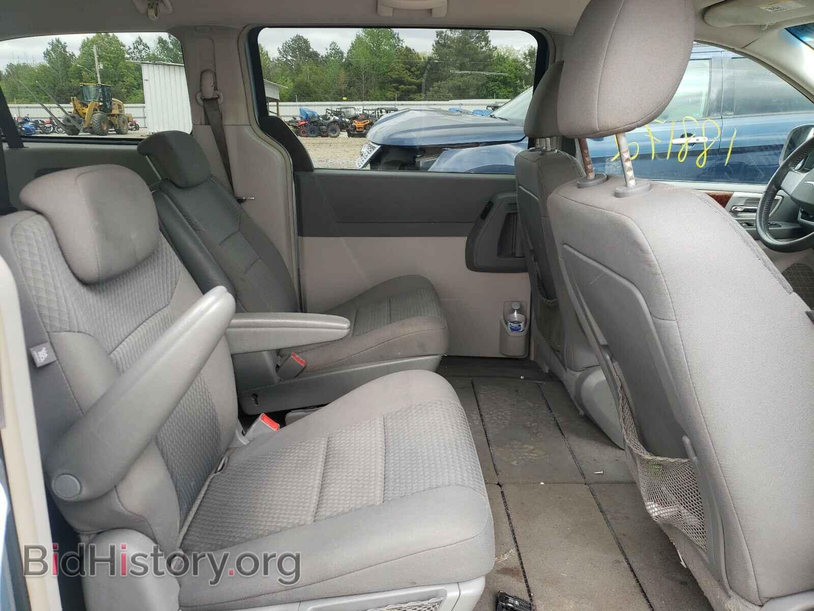 2009 CHRYSLER MINIVAN - VIN: 2A8HR54169R547696 - Фото 6