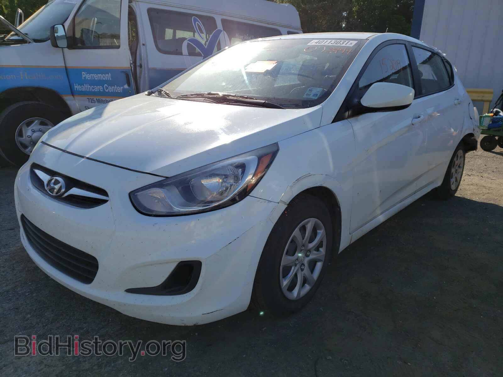 2013 HYUNDAI ACCENT - VIN: KMHCT5AE6DU073444 - Фото 2