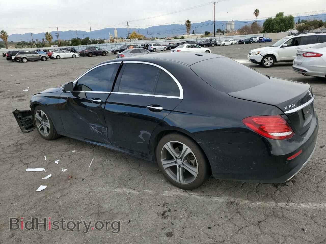 2017 MERCEDES-BENZ E-CLASS - VIN: WDDZF4JB3HA094481 - Фото 2