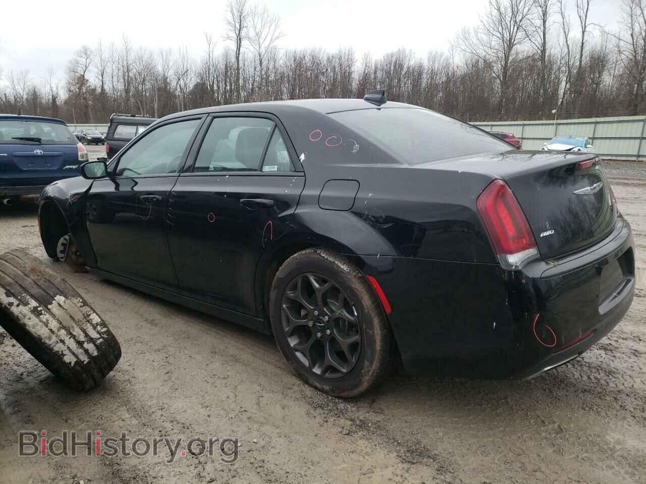 2016 CHRYSLER 300 - VIN: 2C3CCAGG2GH358434 - Photo 2