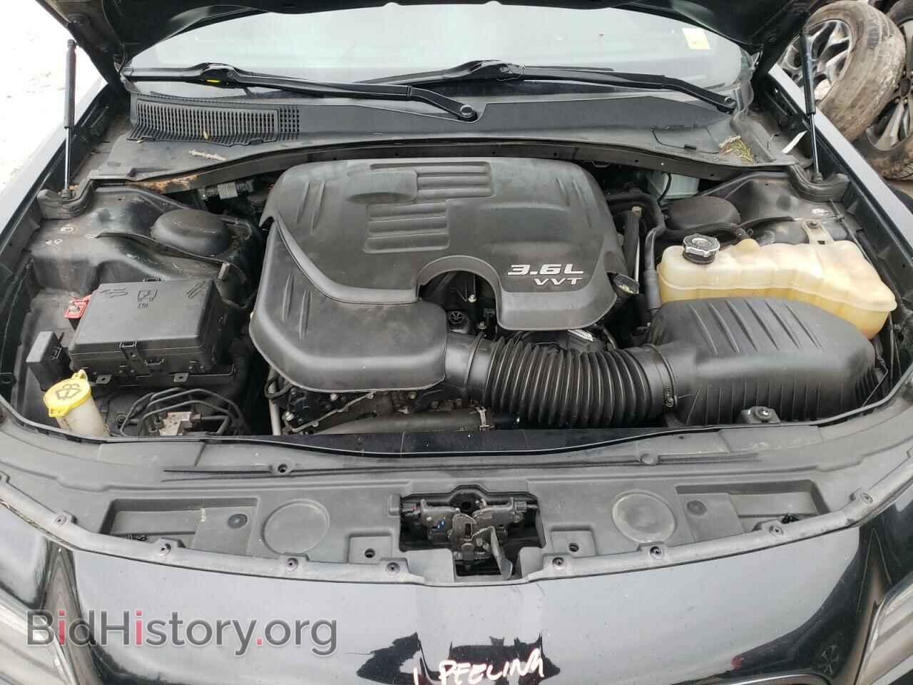 2016 CHRYSLER 300 - VIN: 2C3CCAGG2GH358434 - Photo 11
