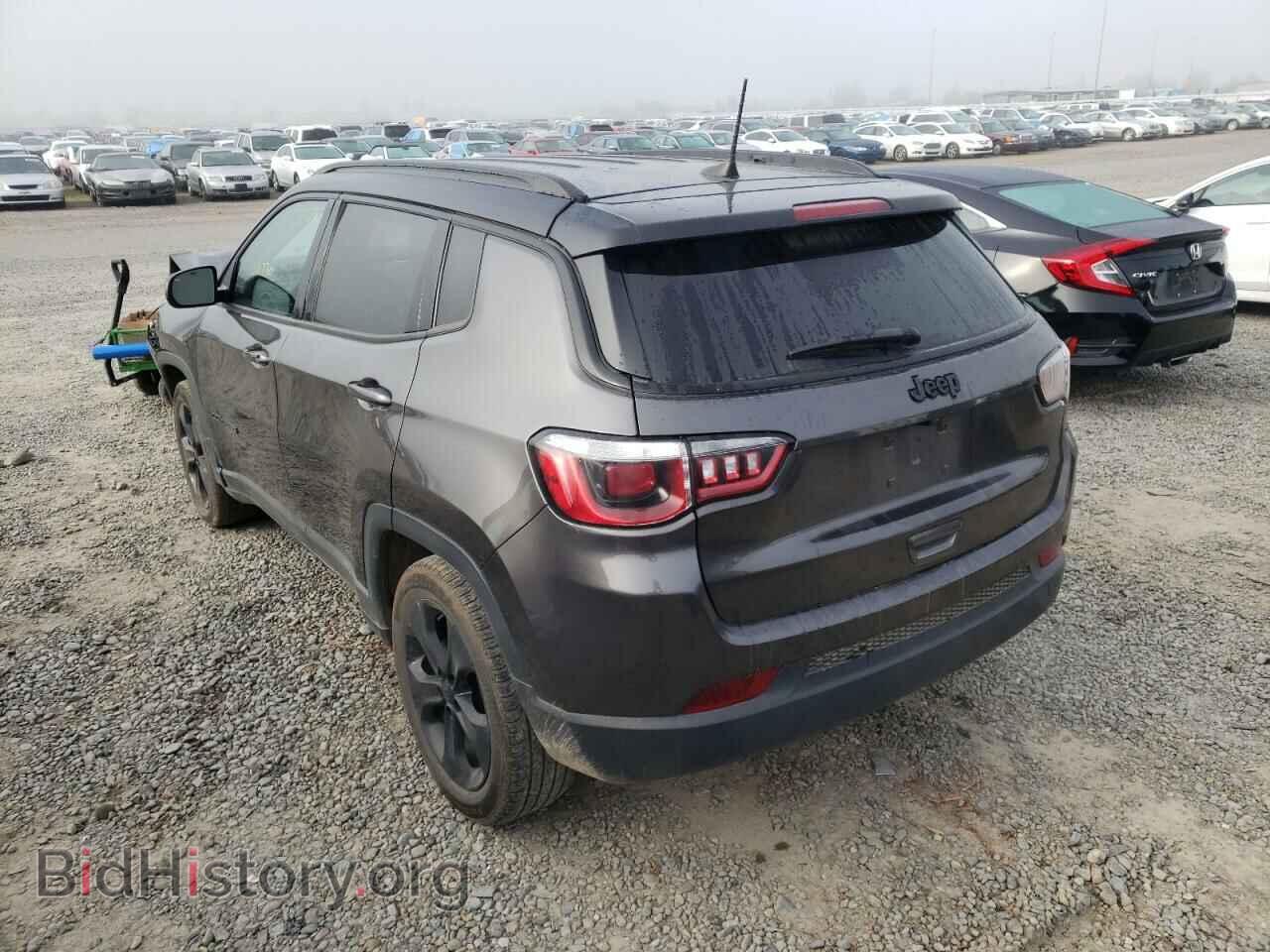 2019 JEEP COMPASS - VIN: 3C4NJCBB0KT699557 - Фото 3