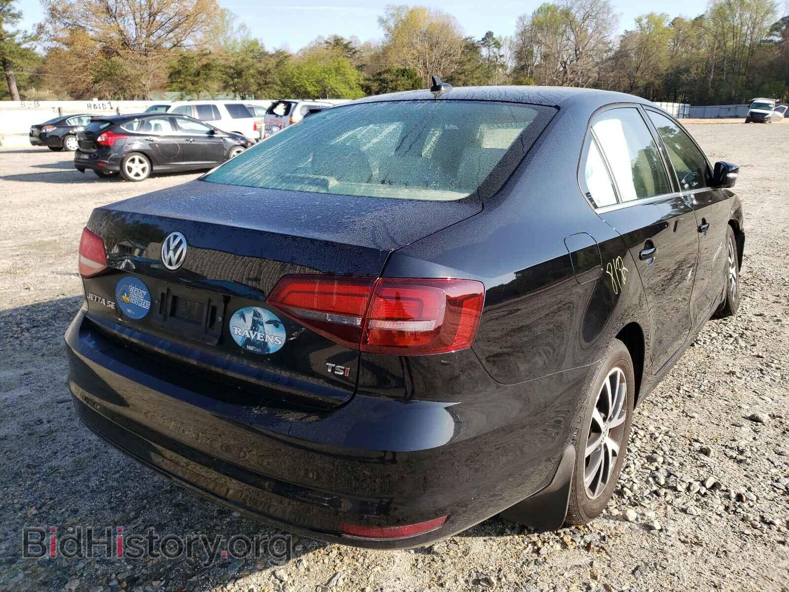 2017 VOLKSWAGEN JETTA - VIN: 3VWDB7AJ3HM295371 - Фото 4