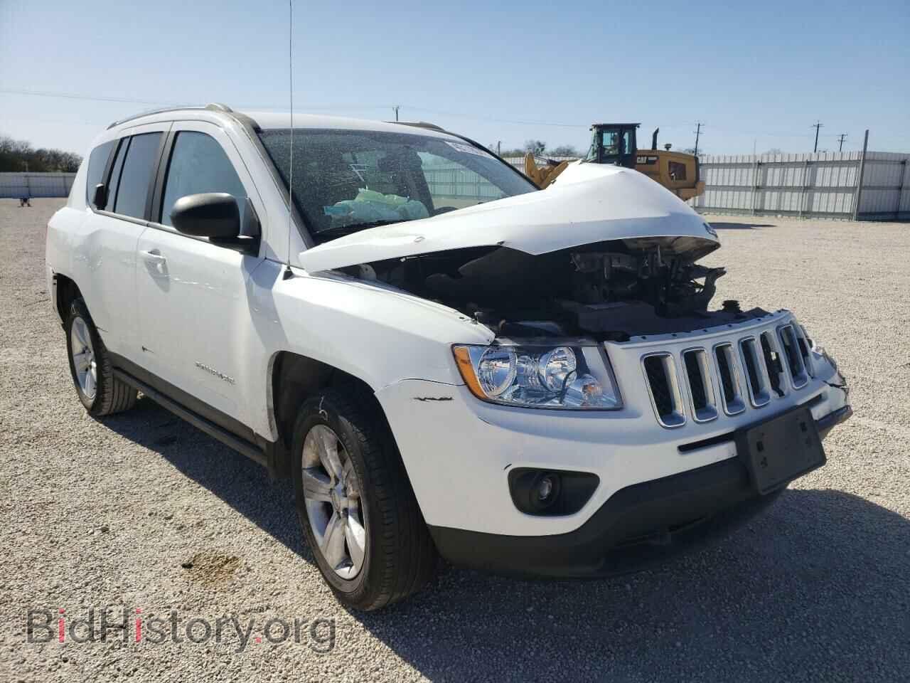 Photo 1J4NT1FB7BD192096 - JEEP COMPASS 2011