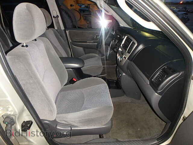 2004 MAZDA TRIBUTE - VIN: 4F2YZ04184KM23382 - Фото 5