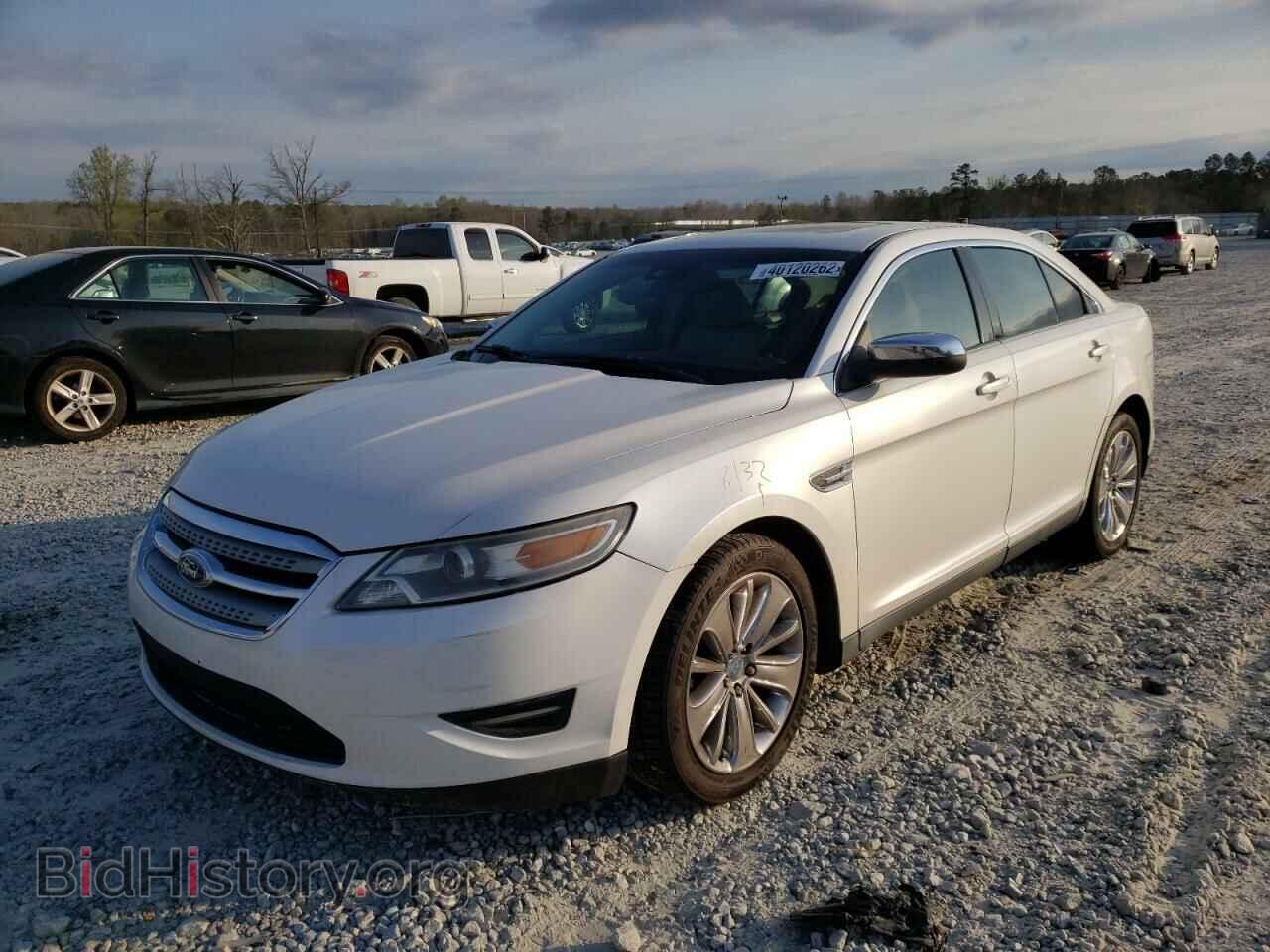 2011 FORD TAURUS - VIN: 1FAHP2FW1BG163455 - Photo 2