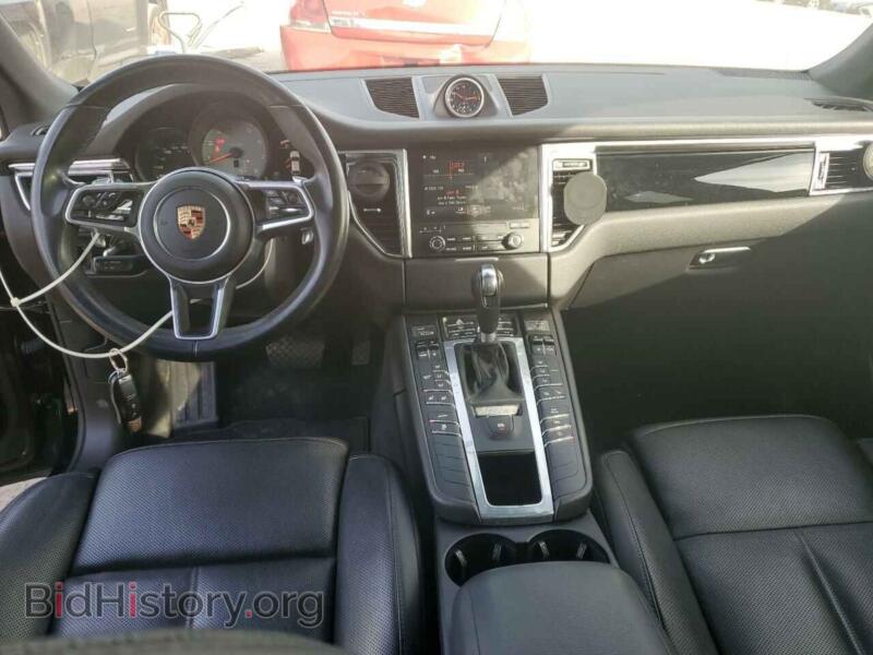 2017 Porsche MACAN (VIN WP1AB2A5XHLB17663) — фото 8 из 13