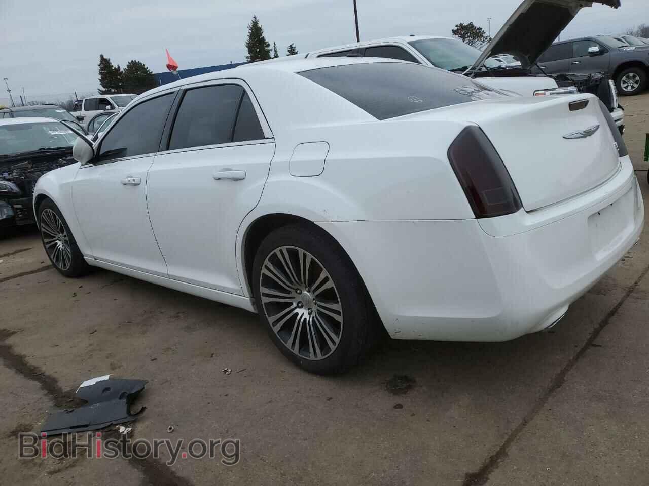 2012 CHRYSLER 300 - VIN: 2C3CCABG2CH306982 - Фото 2