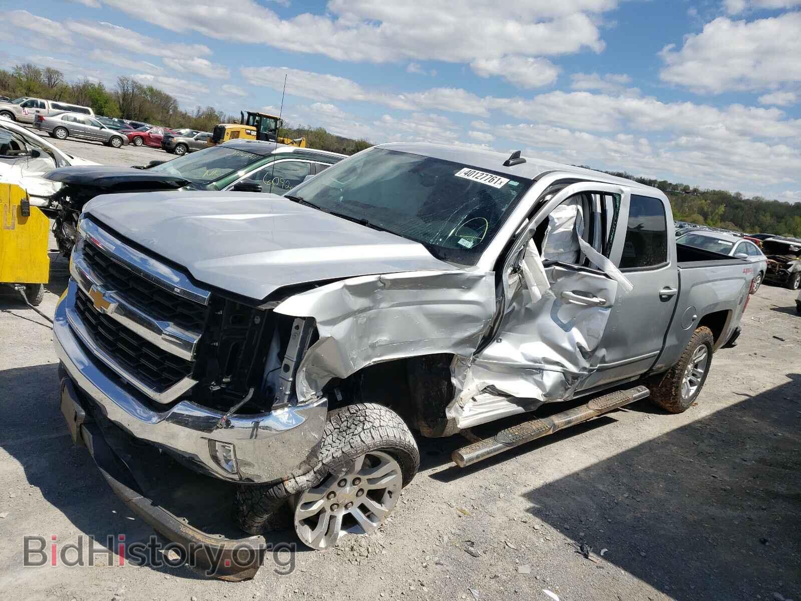2018 CHEVROLET SILVERADO - VIN: 3GCUKREC3JG303595 - Фото 2