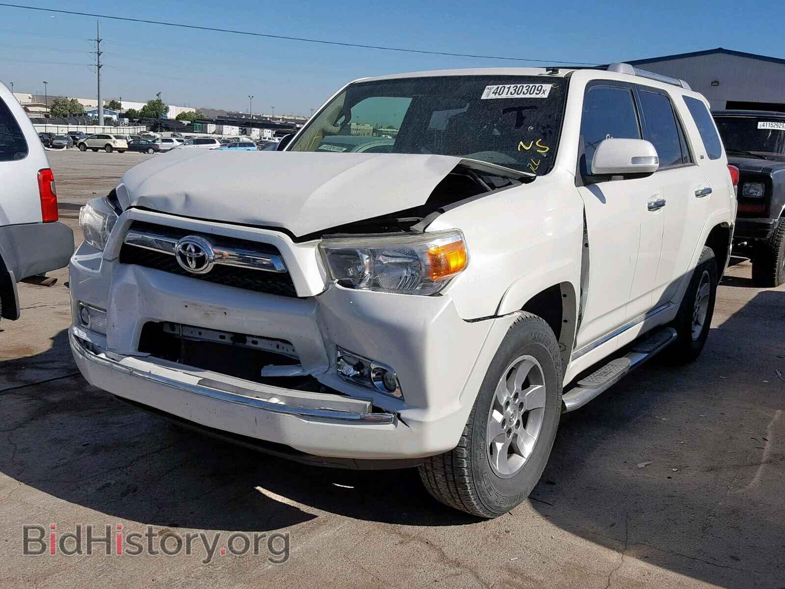 2012 TOYOTA 4RUNNER SR - VIN: JTEBU5JR2C5106668 - Фото 2