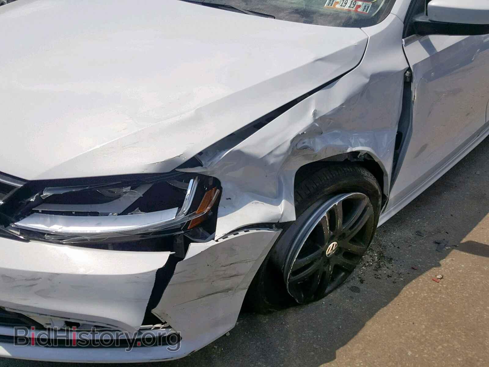 2017 VOLKSWAGEN JETTA - VIN: 3VW2B7AJ2HM235900 - Фото 9