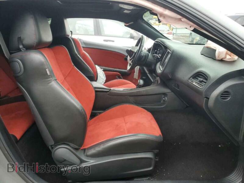 2019 Dodge CHALLENGER (VIN 2C3CDZBTXKH509304) — photo 7 of 12