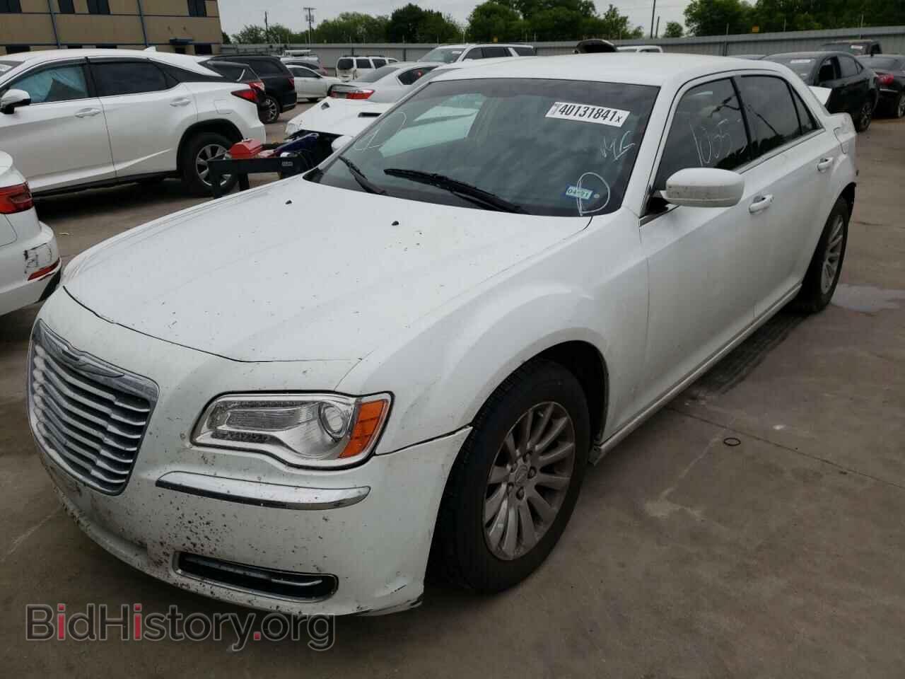 2014 CHRYSLER 300 - VIN: 2C3CCAAG7EH355440 - Фото 2