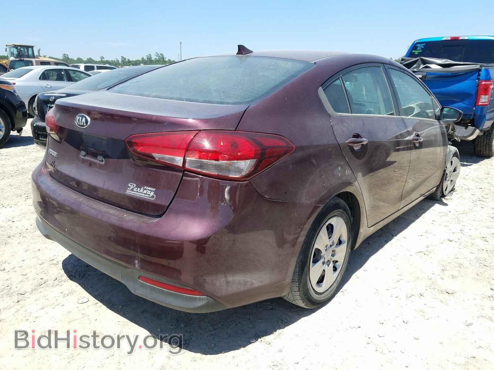 2017 KIA FORTE - VIN: 3KPFK4A79HE144026 - Фото 4